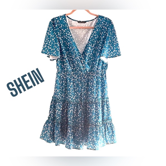 NWOT SHEIN DRESS RUFFLED BOTTOM - Picture 1 of 2